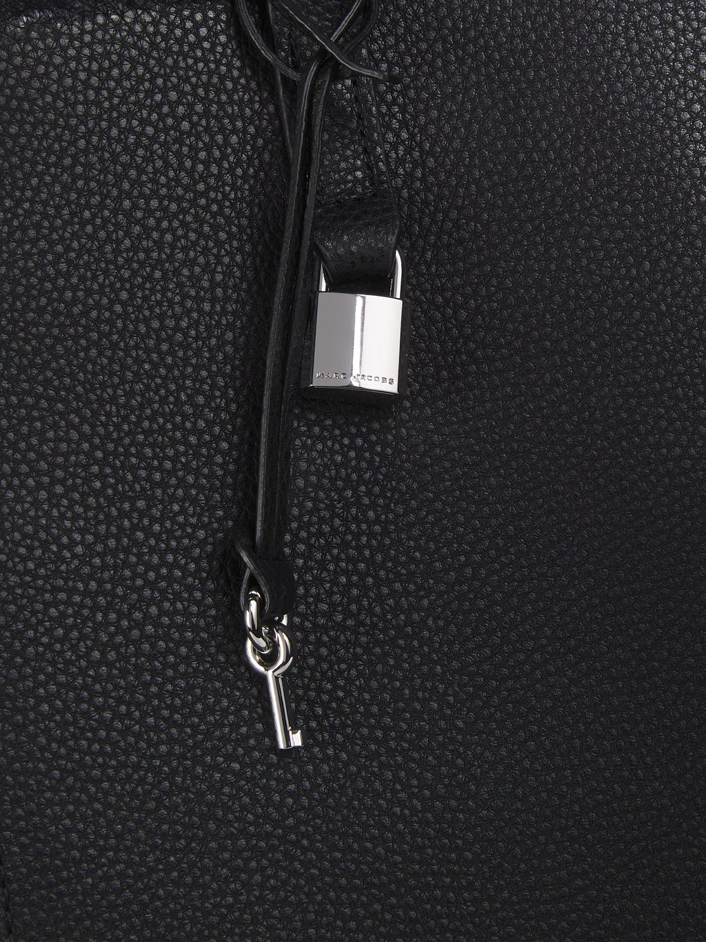 Marc Jacobs Grind leather tote bag in black with dual handles and spacious interior, perfect for everyday use.