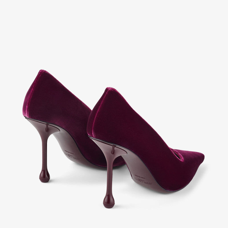 Jimmy Choo Lxia 95 Boysenberry velvet women’s pumps with pointed toes and sleek design.
