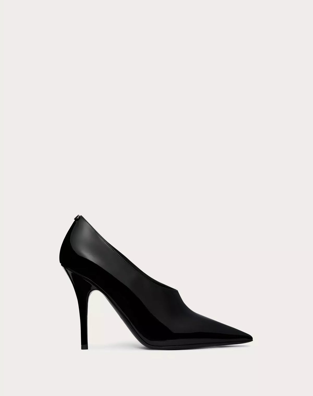 Valentino Garavani Le Salon 105mm patent leather pumps for women, featuring sleek design and pointed toe detail.
