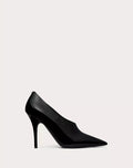 Valentino Garavani Le Salon 105mm patent leather pumps for women, featuring sleek design and pointed toe detail.