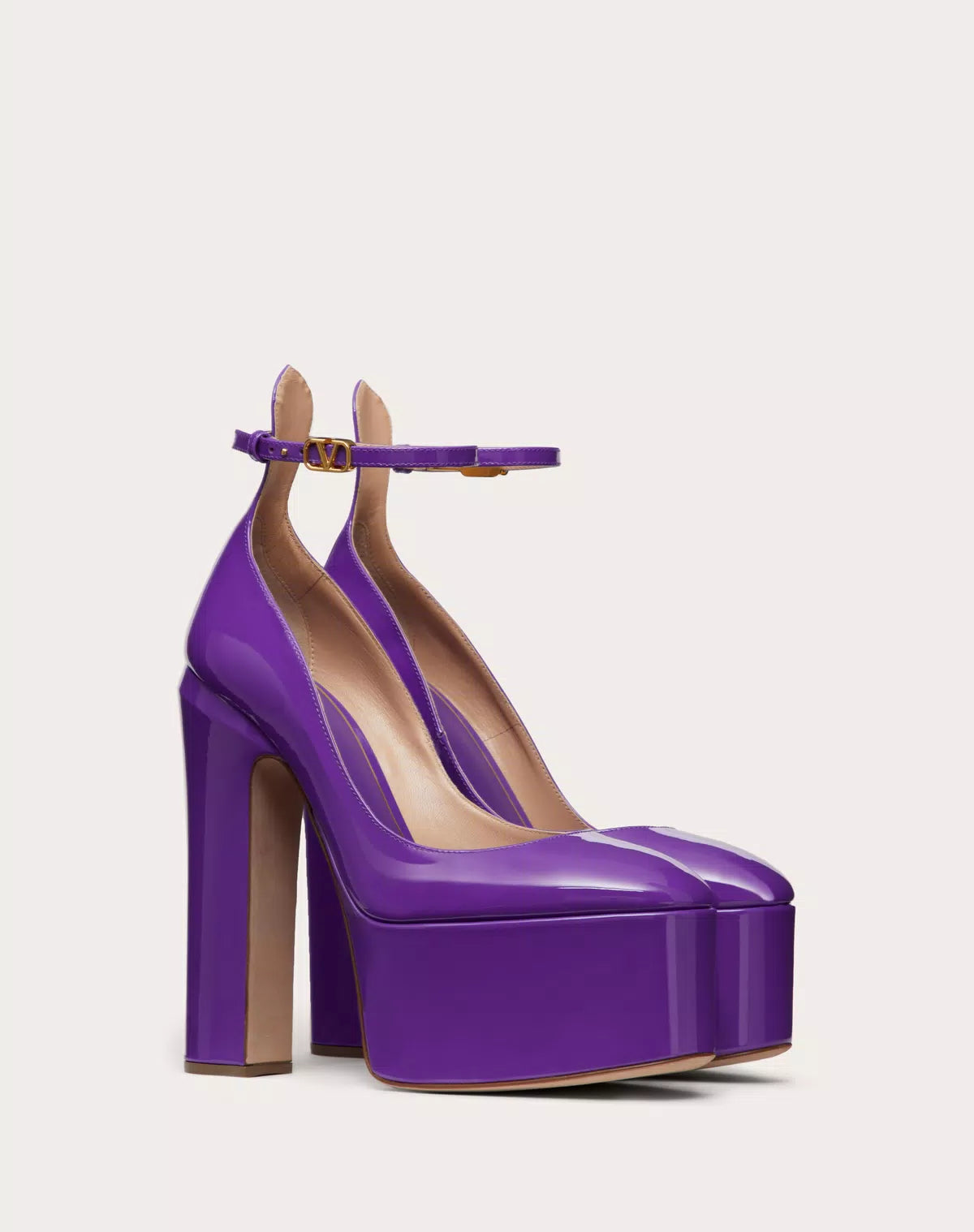 Valentino Garavani Tan-go platform pump in patent leather, 155mm heel, women's stylish high-heeled shoes.