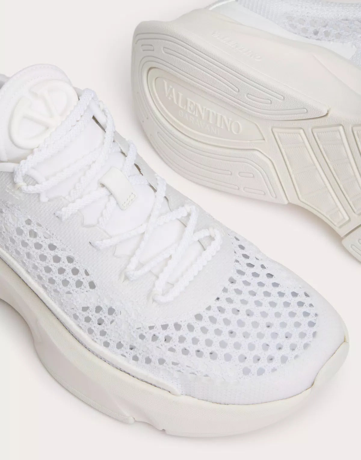 True Actress Mesh Sneaker